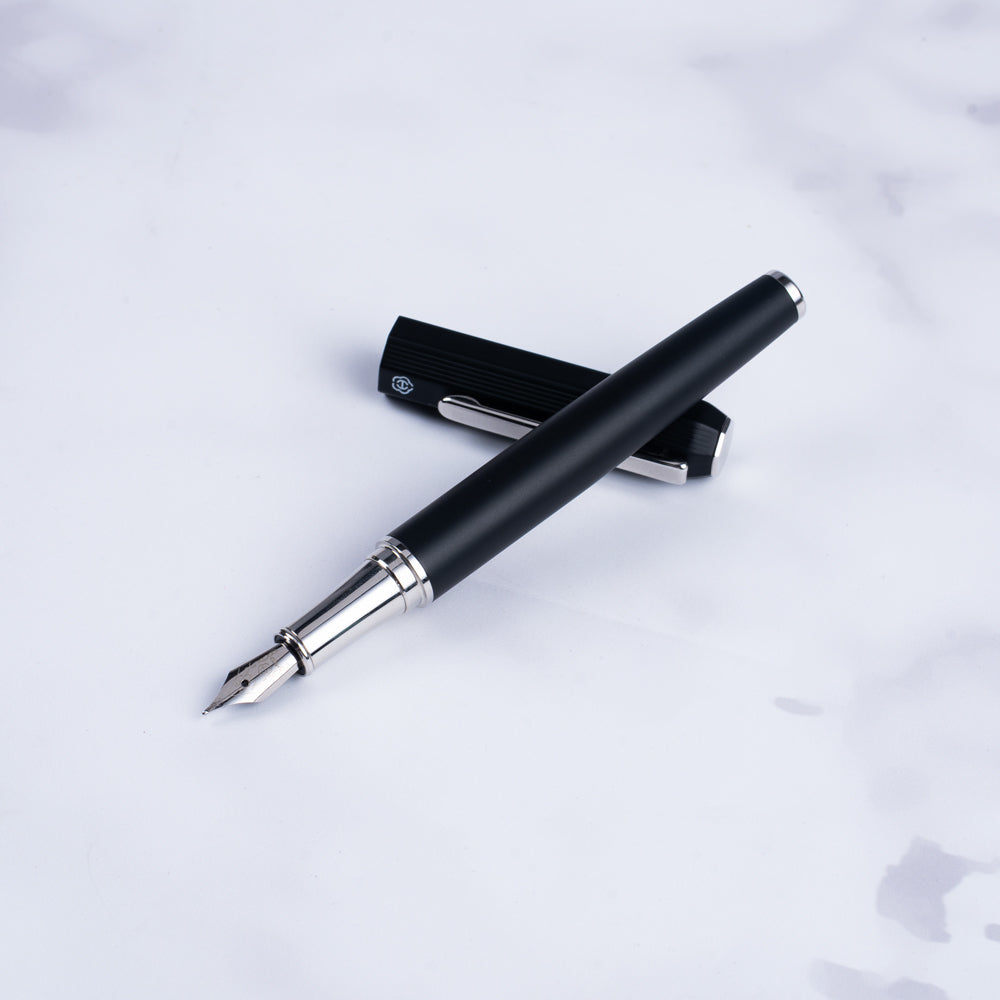 Hero H625 Fine Fountain Pen – Premium Matte Black Metal Pen